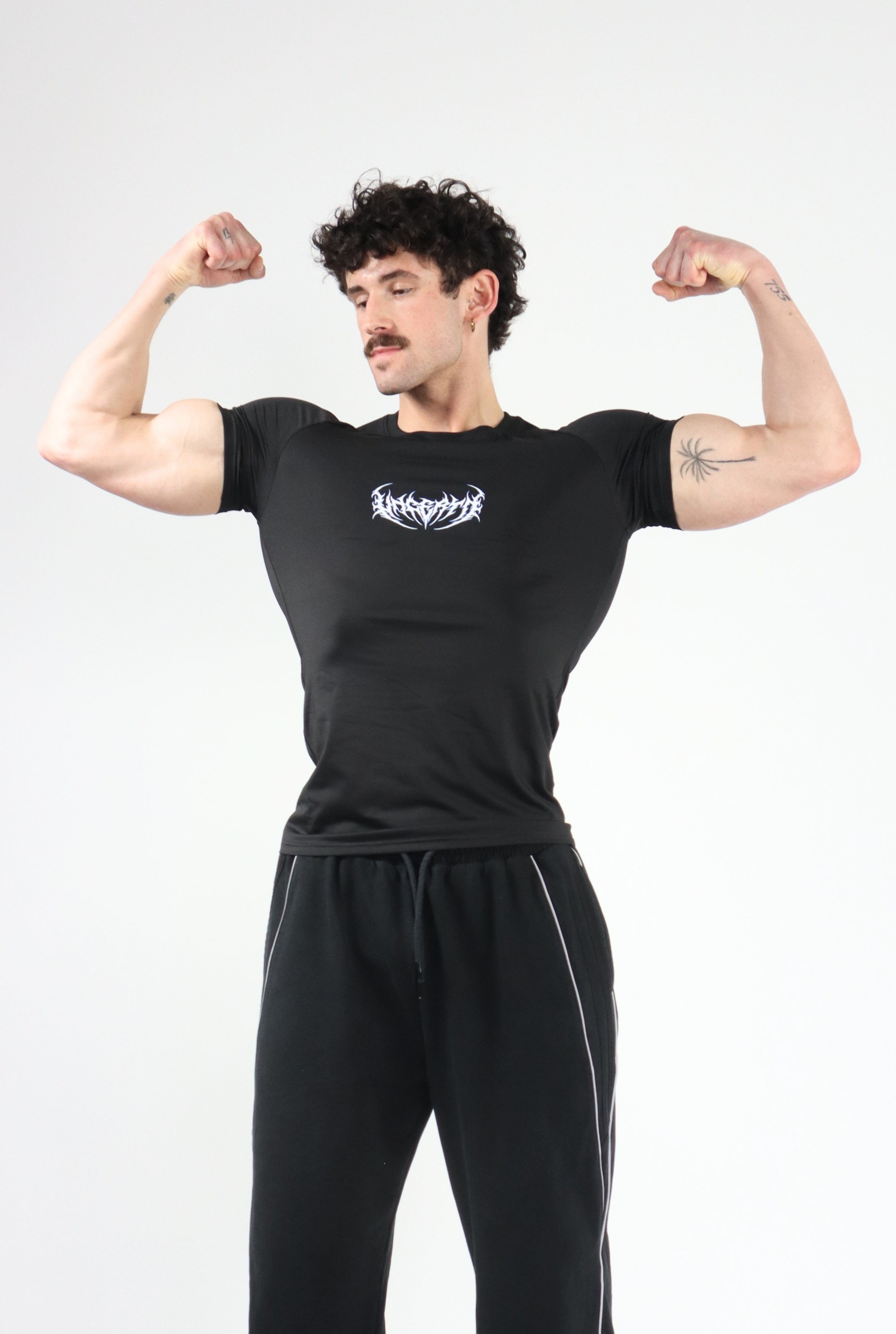 UC046 Void Compression Tee - Black/Blue