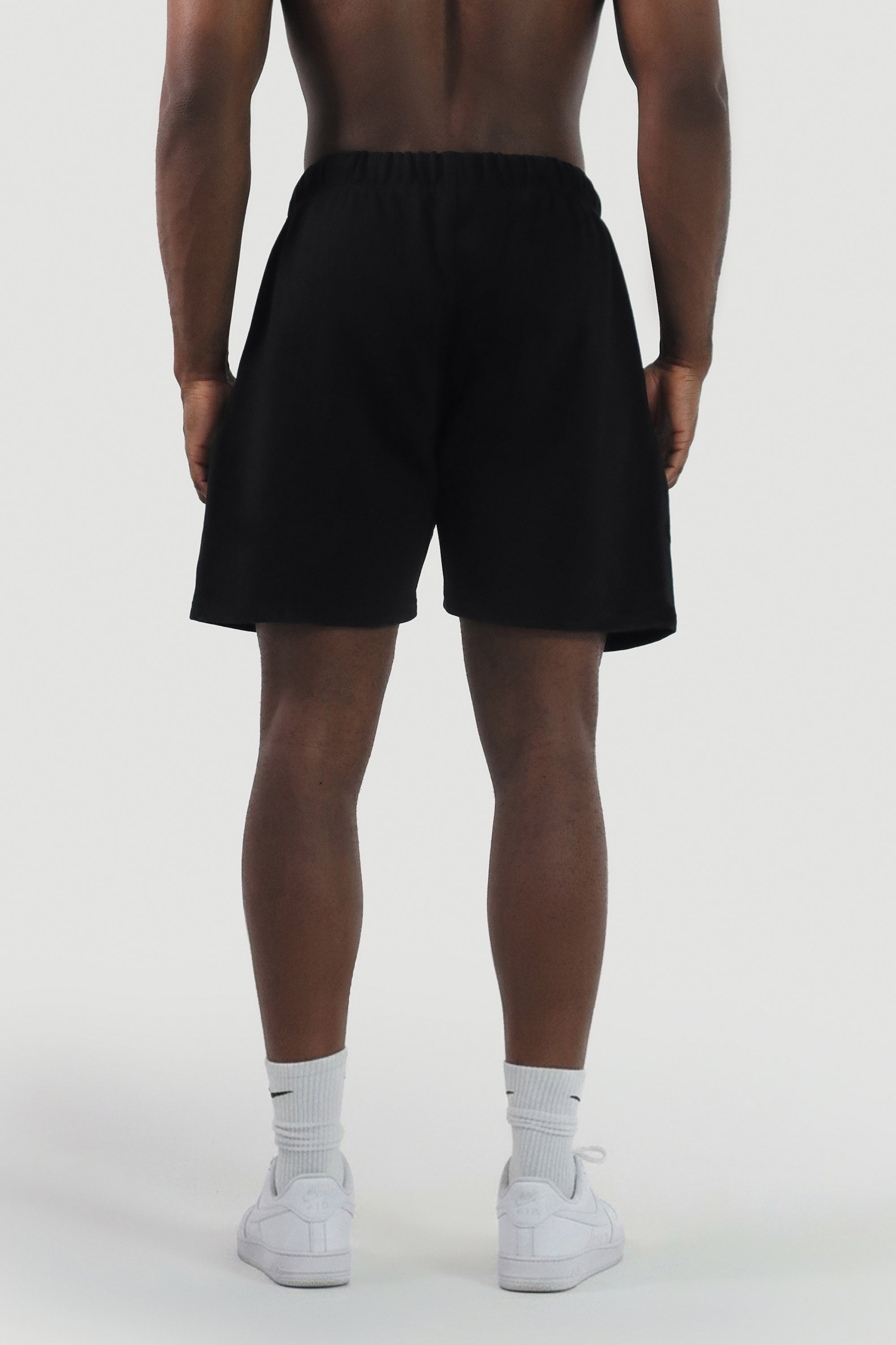 UC059 Surge Shorts - Black