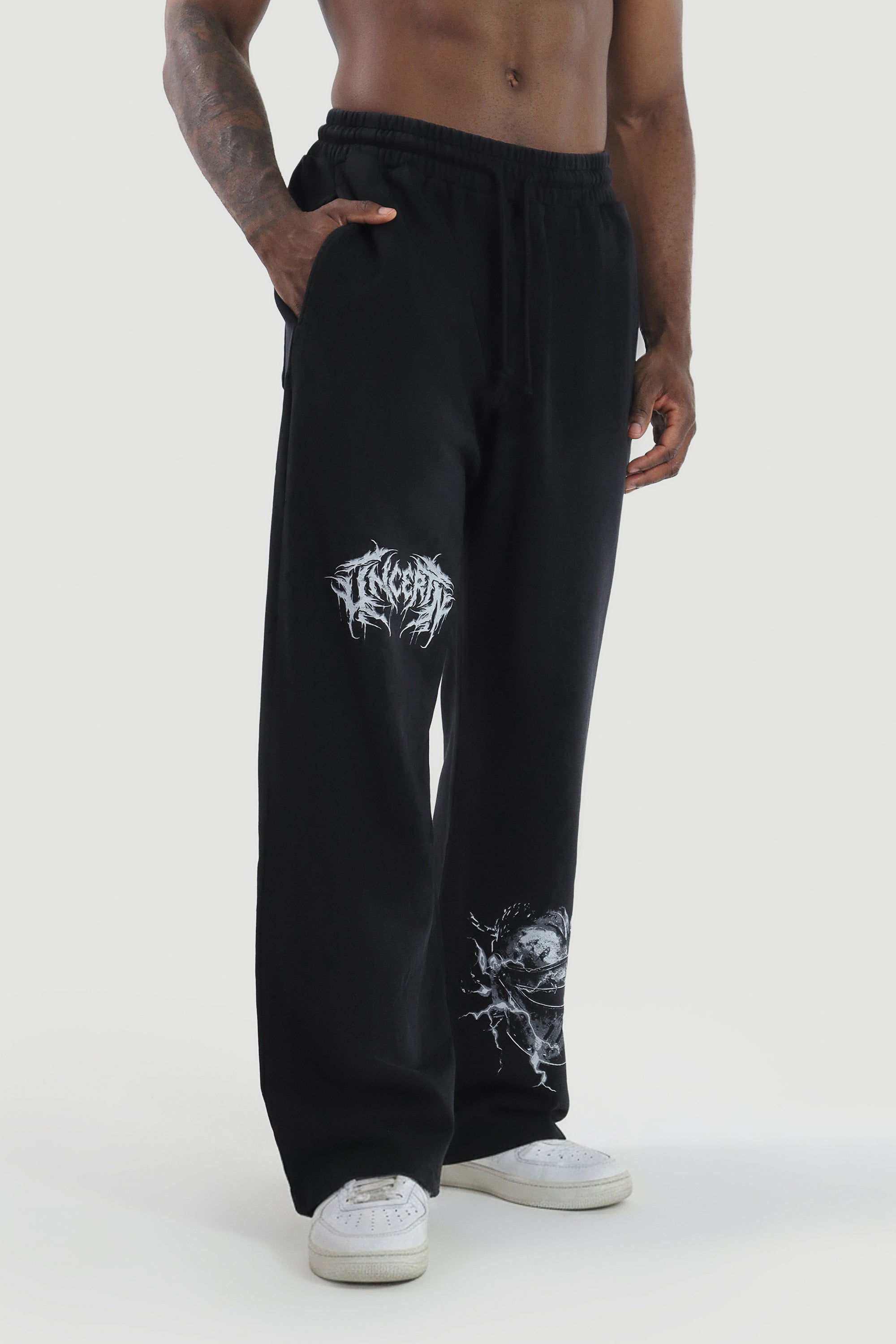 UC060 Storm Straight Cut Joggers - Black Wash
