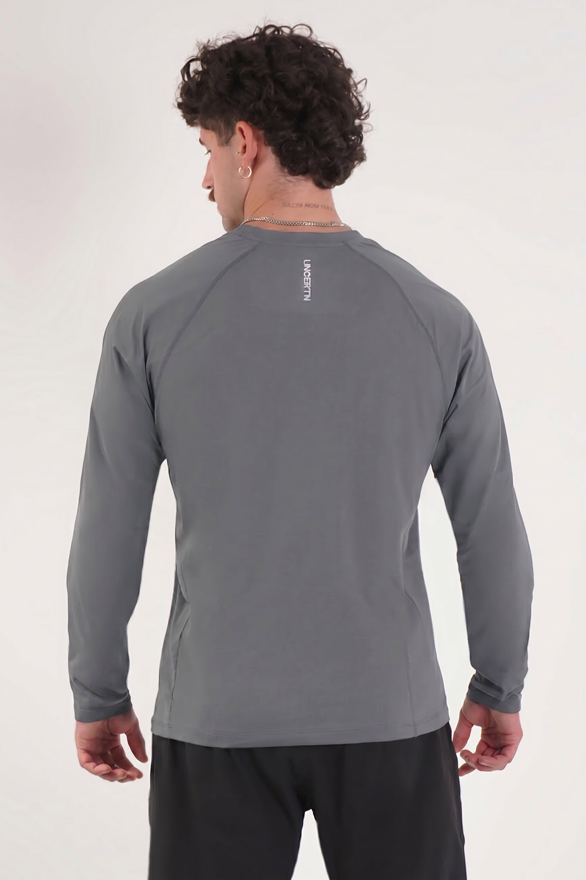 UC032 Summit Longsleeve - Grey