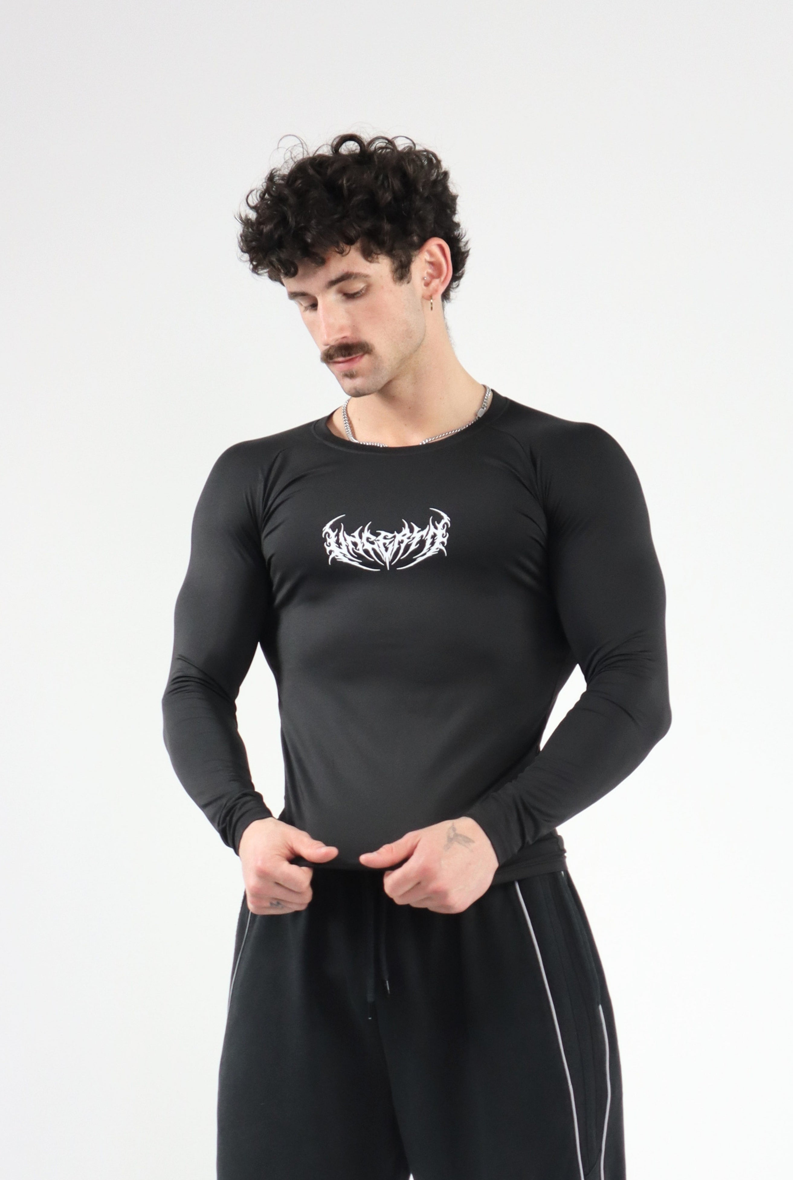 UC046 Void Compression Longsleeve - Black