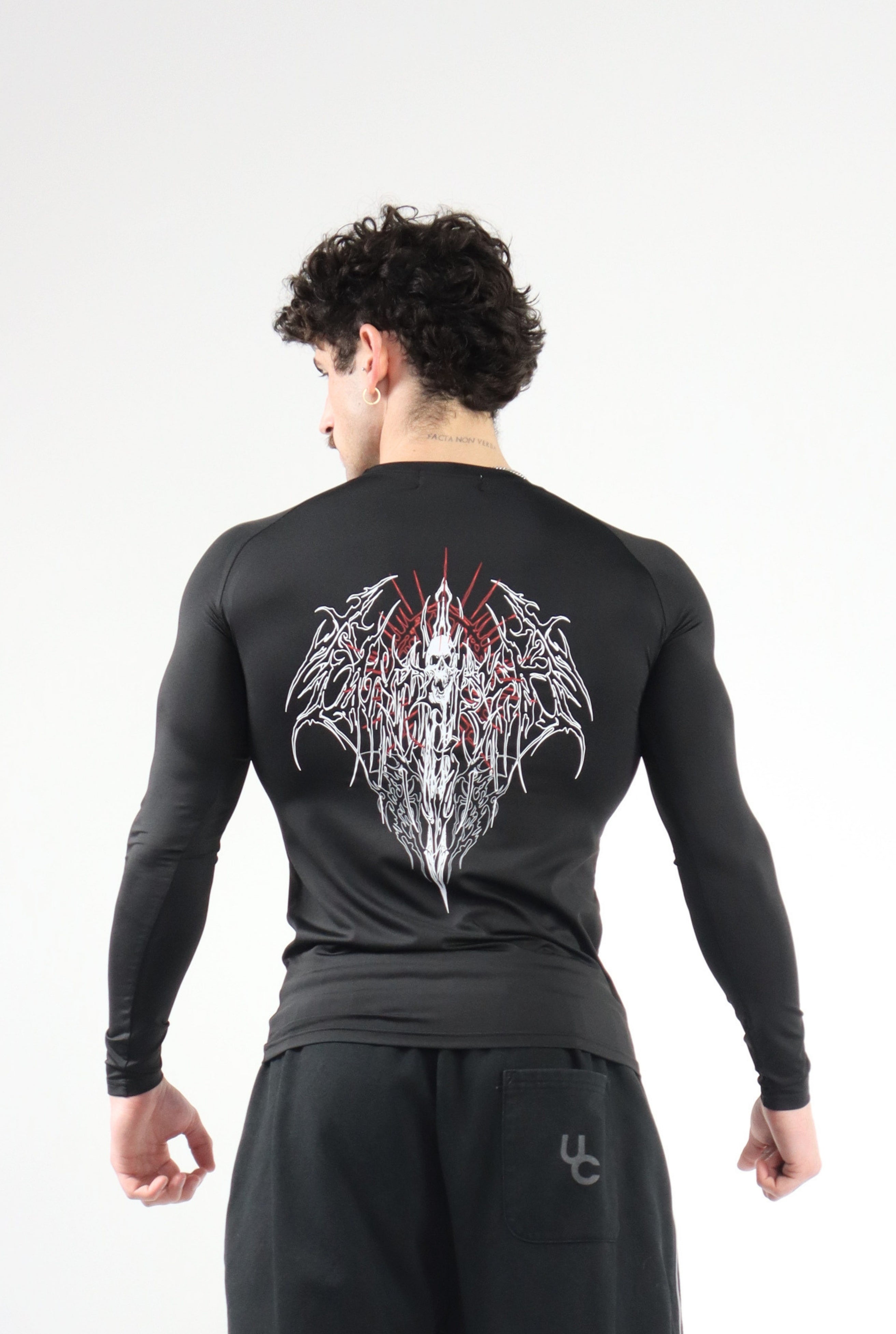 UC046 Void Compression Longsleeve - Black/Red