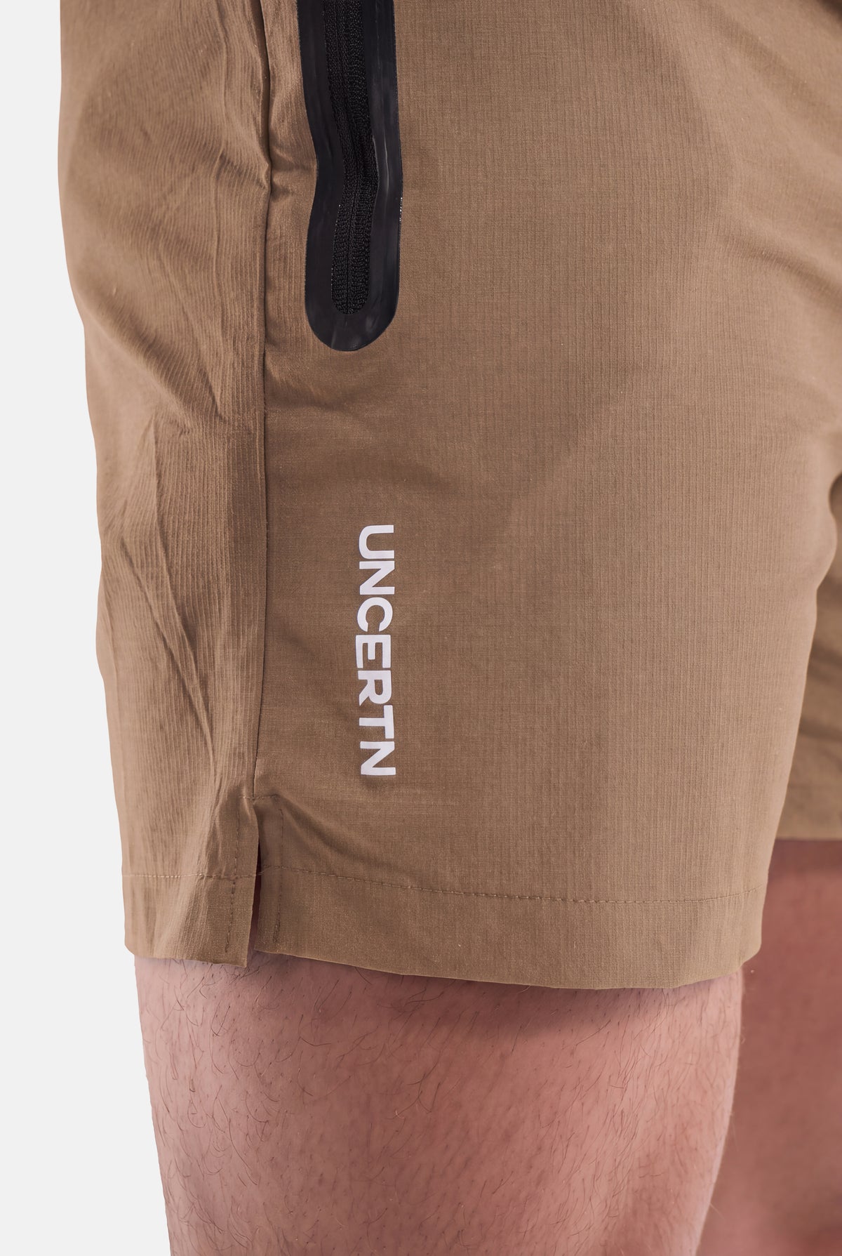 UC032 Summit Everyday Shorts 5" Inseam - Khaki