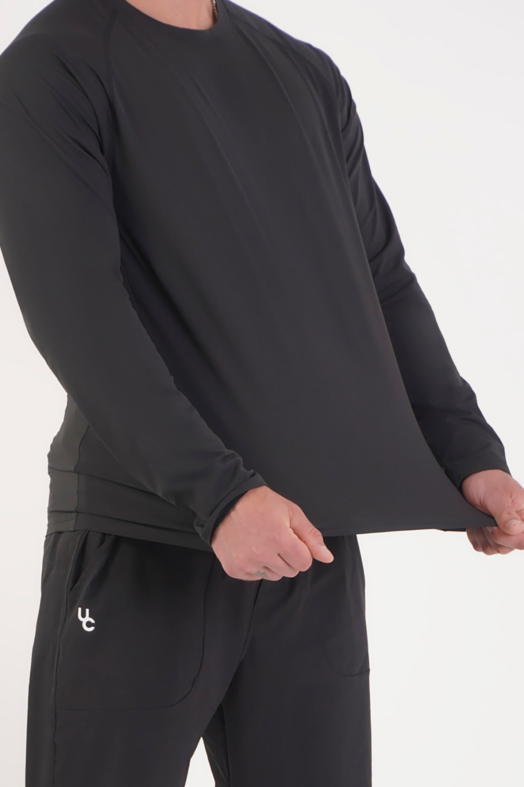 UC032 Summit Long Sleeve - Black