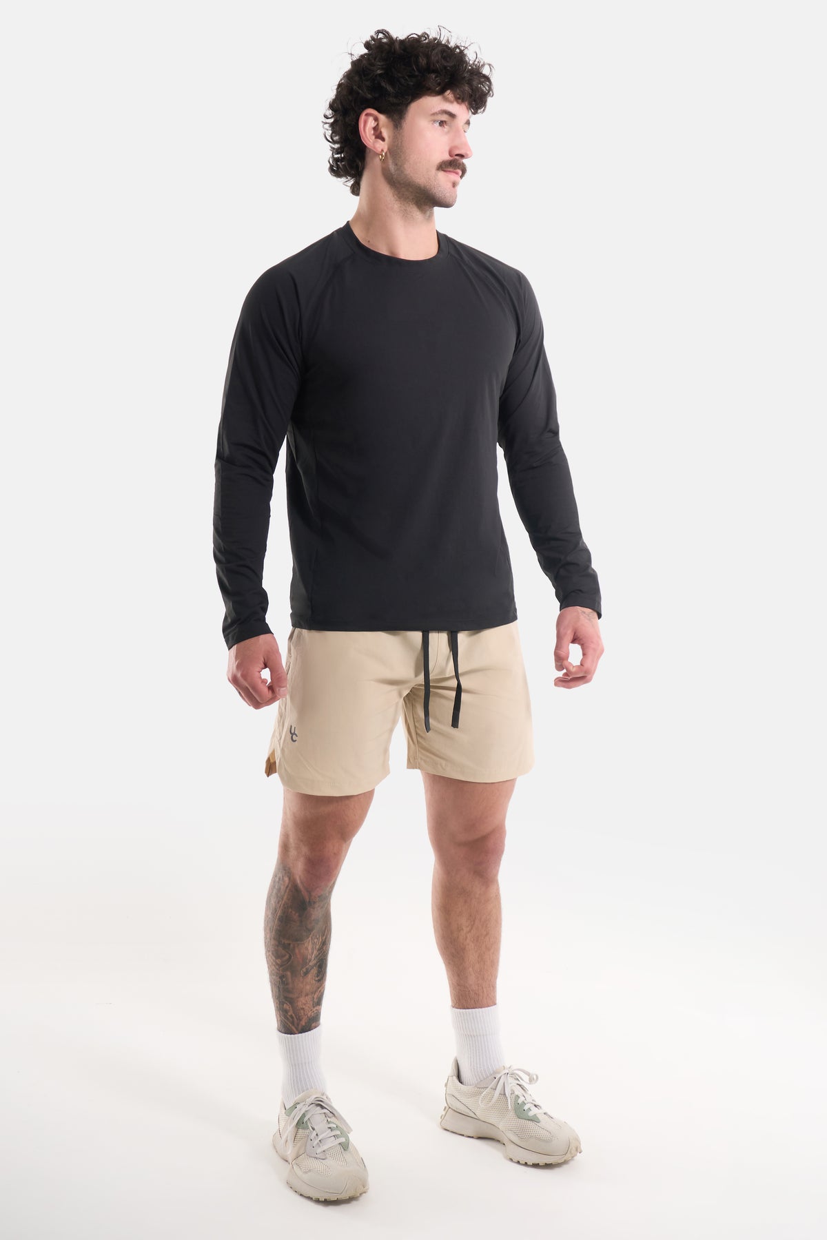 UC025 Summit Performance Shorts - Sand